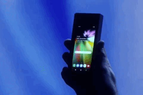 折叠手机:全面屏后的救命稻草?(图1) 折叠手机:全面屏后的救命稻草?(图1)